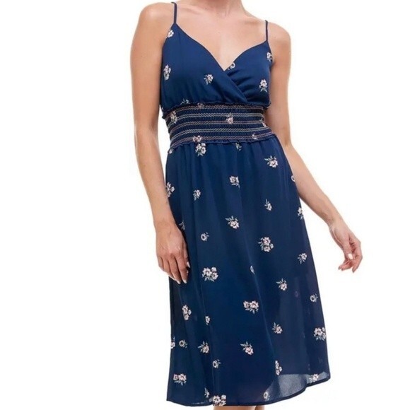 Row A Smocked waist Floral Print Midi Navy blue dress Size Small - Picture 1 of 11